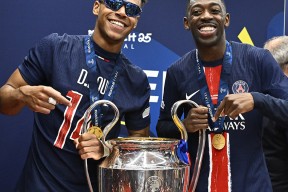 亚博体育网址-巴黎圣日耳曼巨星伤愈复出即破门，全场球迷沸腾，生活作品认为标题分析.-亚博体育网址