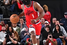 亚博-加拿大队前途光明！，哈登新星爆冷表现突出赛场气氛高涨-亚博